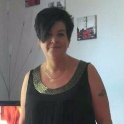 Fiona, 45 from Chester, Cheshire A latest member photo